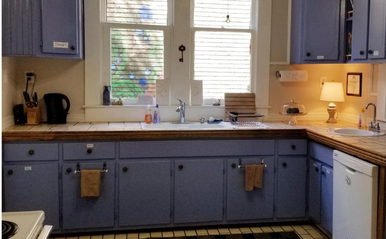 The Mardi Gras House Bed & Breakfast Mobile Eksteriør bilde