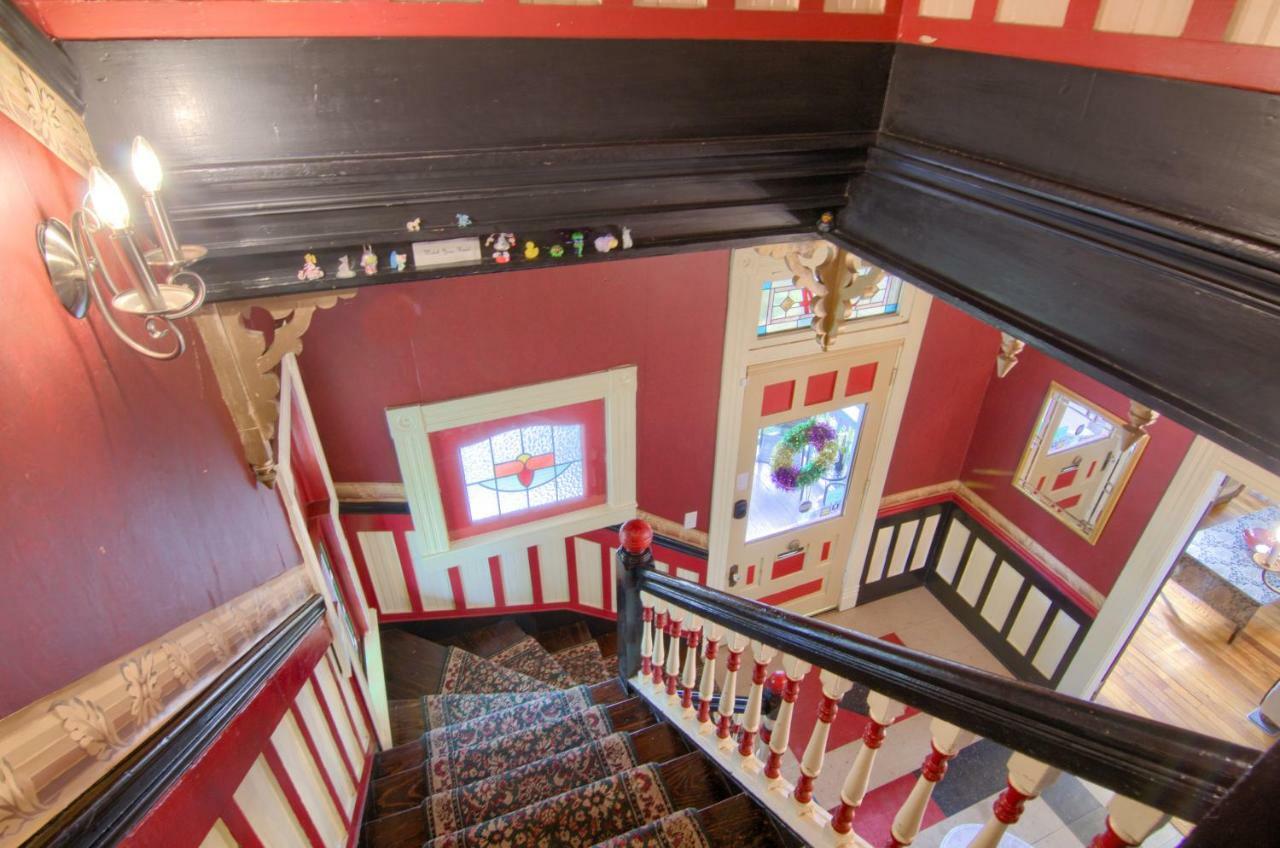 The Mardi Gras House Bed & Breakfast Mobile Eksteriør bilde